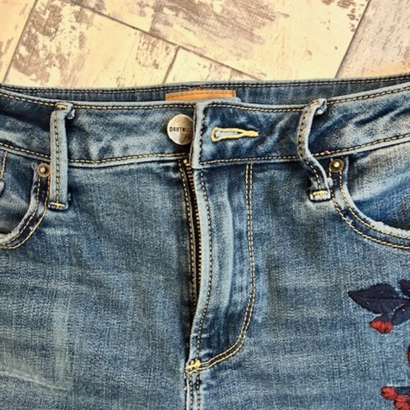 Driftwood Denim - Picture 4 of 5